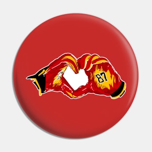 Travis Kelce Heart - white Pin