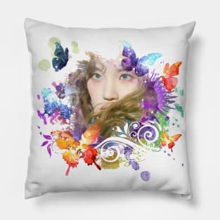 Yuqi (ウギ) Pillow