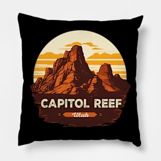 capitol reef utah Pillow