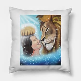 Jesus heals a woman from covid Pillow