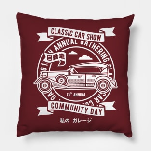 Classic car show Pillow