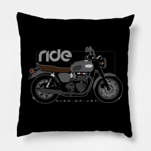 Ride t120 black bw Pillow