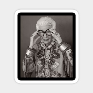 Iris Apfel Magnet