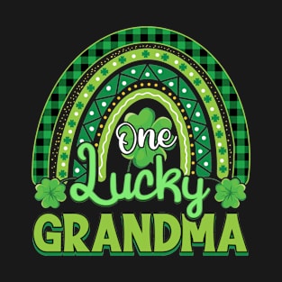 One Lucky Grandma Shamrock St Patricks Day Gift T-Shirt