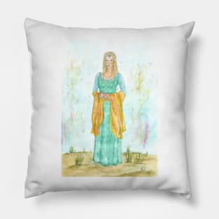 Elven queen Pillow