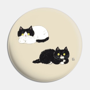 Yin yang cats Pin