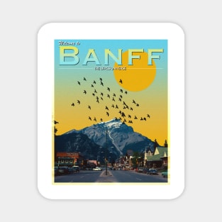 POSTCARD: BANFF. Magnet