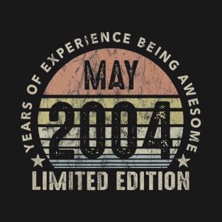 Born In May 2004 Vintage Sunset 16th Birthday All Original T-Shirt