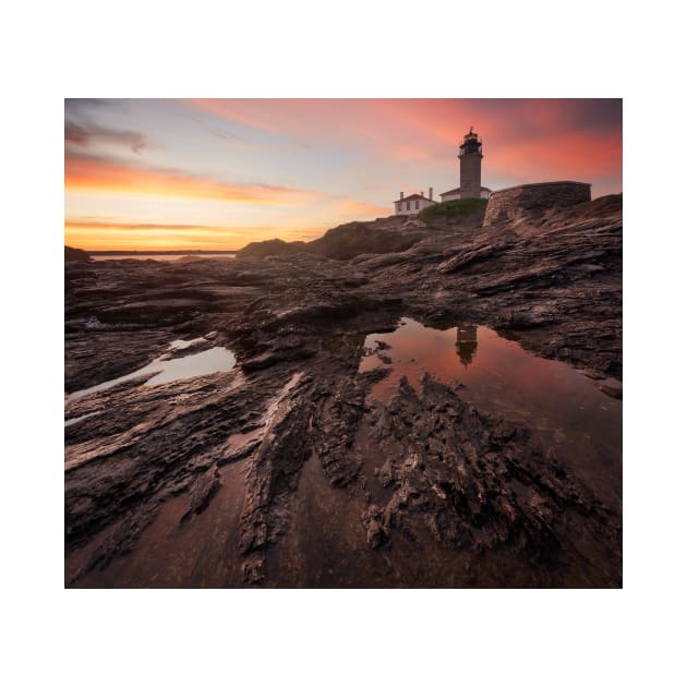 Beavertail Lighthouse by jswolfphoto