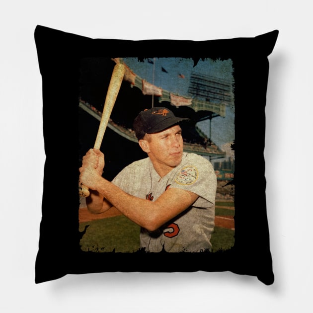 Brooks Robinson - Third Base (16) Pillow by SOEKAMPTI