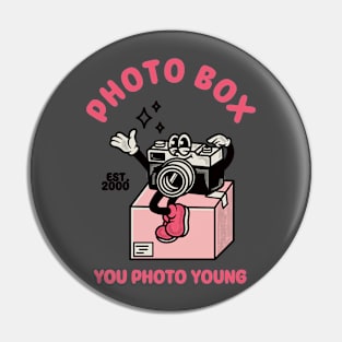 Camera cartoon character Pin