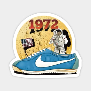 1972 cortez Magnet