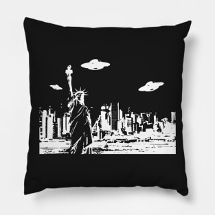 new york ufo Pillow