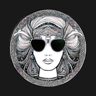 Cool vintage woman with sunglasses | T-Shirt