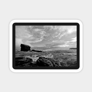 Collywell Bay storm in B&W Magnet