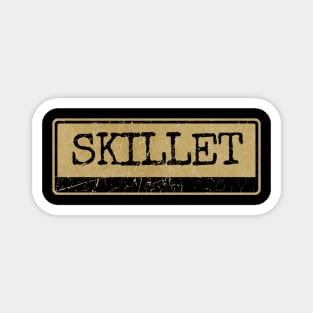 Aliska text black retro - SKILLET Magnet