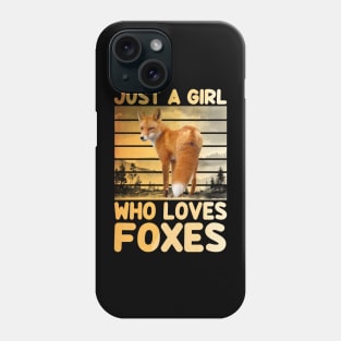 Just A Girl Who Loves Foxes - Cute Funny Fox Lover Phone Case