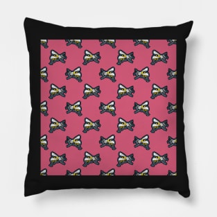 Cute repeating bee pattern Pillow