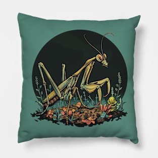 mantis on the field Pillow