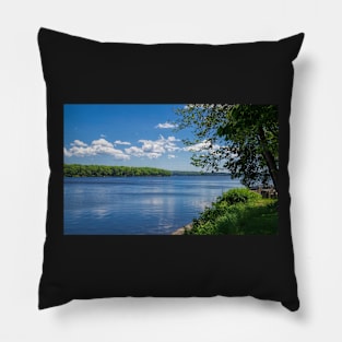 Summer day at the Rice Lake Pillow