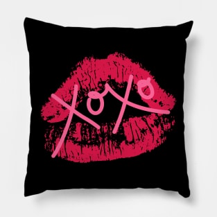 XOXO Kisses Pillow