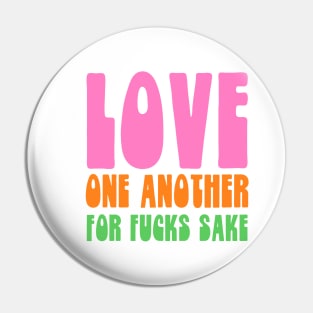 Hippie Love Pin