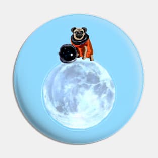 Pug en La Luna Pin