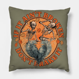 Autumn nostalgia Pillow