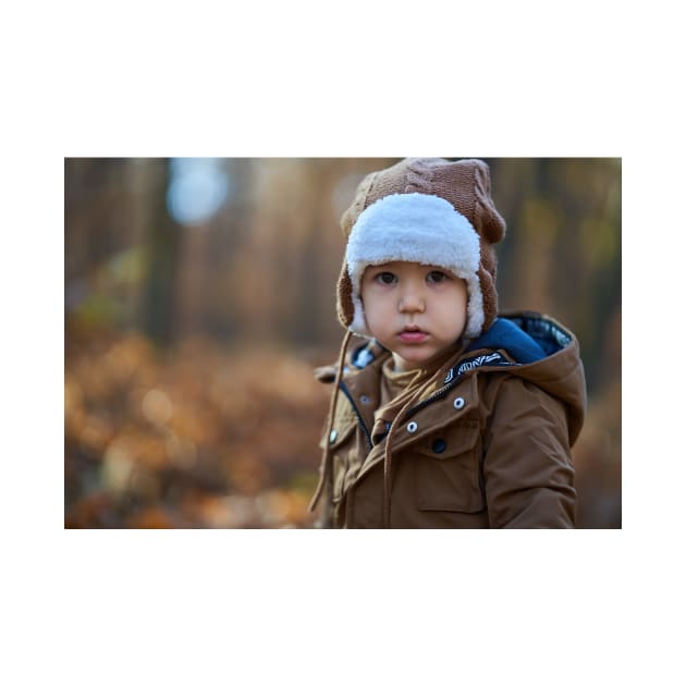 Little boy in the forest by naturalis