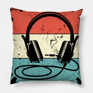 Funny Distressed Vintage Video Game Gift for Video Gamers Pillow