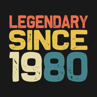 Legendary since 1980 | Funny 40th birthday Retro Vintage T-Shirt