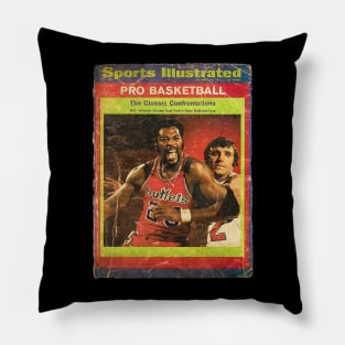 COVER SPORT - SPORT ILLUSTRATED -THE CLASSIC CONFRONTATIONS Pillow