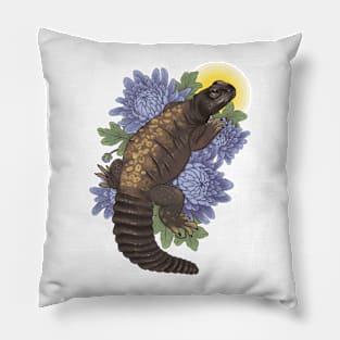 Os the Uromastyx with Chrysanthemum Pillow