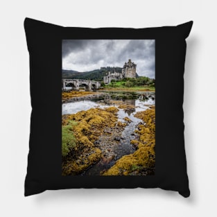 Eileen Donan Castle, Scotland Pillow