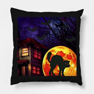 Creepy Halloween night Pillow