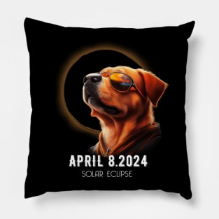 Dog watching - total solar eclipse april 2024 Pillow