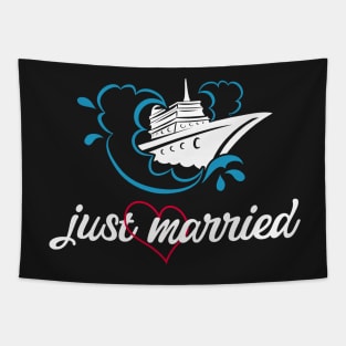 Just married Cruise Ship Honeymoon Couple Matching Gift Tapestry