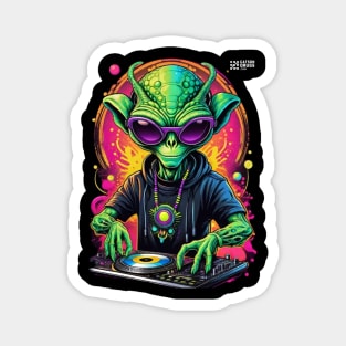 Techno T-Shirt - Psychedelic Alien - Catsondrugs.com - Techno, rave, edm, festival, techno, trippy, music, 90s rave, psychedelic, party, trance, rave music, rave krispies, rave flyer T-Shirt Magnet