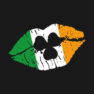 Irish Kiss Shamrock Clover Lips Lipstick St Patricks Day T-Shirt