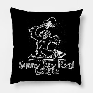 sunny day monster smash Pillow