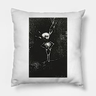 Creepy Ghostly Maze of Branches Halloween Tee Pillow