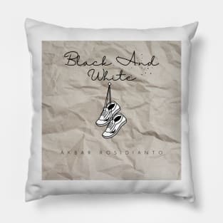 Black and white Pillow