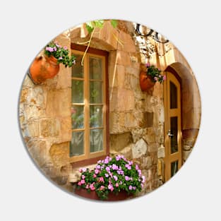 A quiet courtyard Pin