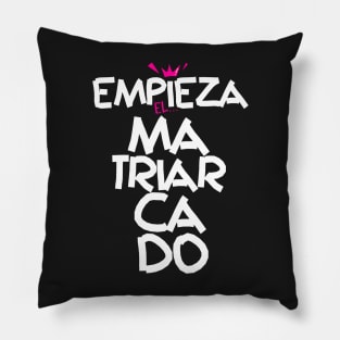 The matriarchy begins. Nairobi phrase in La Casa de Papel. White and pink typography. Pillow