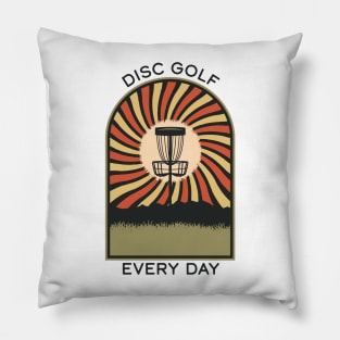 Disc Golf Every Day | Disc Golf Vintage Retro Arch Mountains Pillow