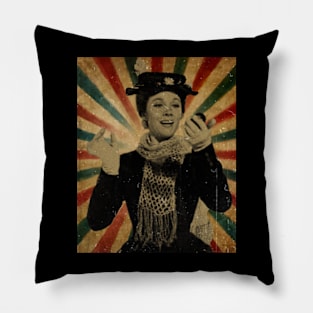 Mary Poppins 1964 - Photo Retro Vintage Aesthetic Pillow