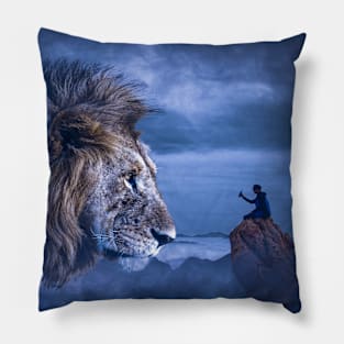 Lion fog cliff man Pillow