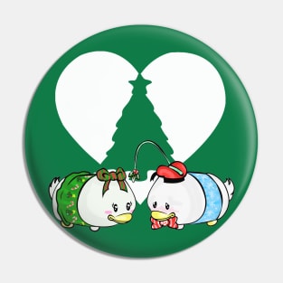 Tsum Tsum Mistletoe - Donald and Daisy Pin