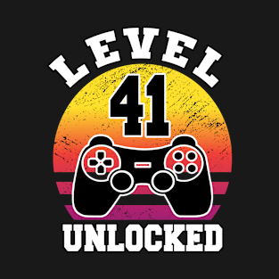 level 41 unlocked 41 Years Old retro 80s 41st Birthday gamer T-Shirt