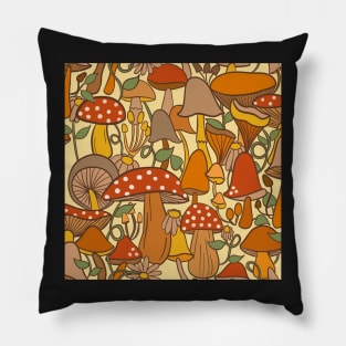 Mushrooms-toadstools-brown-orange-vintage-70s Pillow